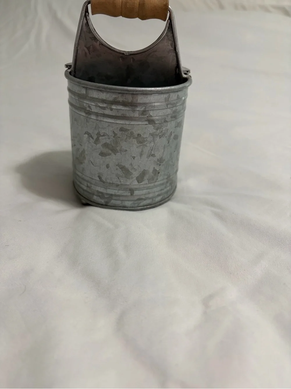 Vintage Briskut Galvanized Metal Toothbrush Holder - Silver